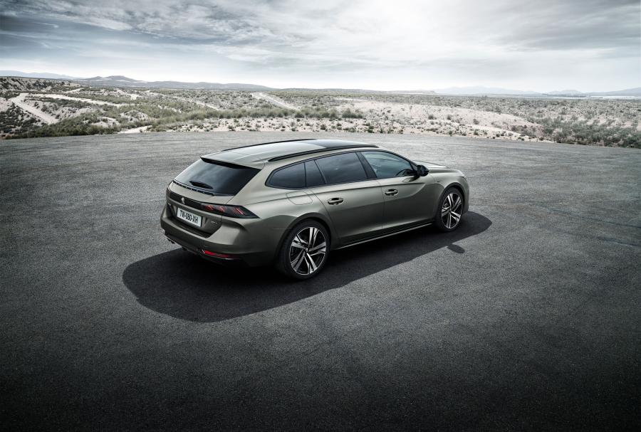  Peugeot 508 SW GT 2018 года  (WW) (фото 18 из 42)